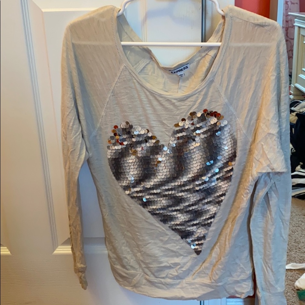 Comfortable long sleeve shirt